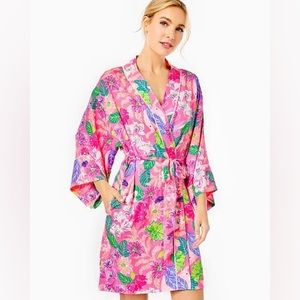 NWT Lilly Pulitzer Elaine Satin Robe